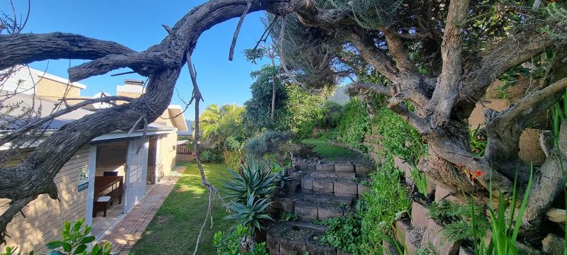 3 Bedroom Property for Sale in Pienaarstrand Western Cape
